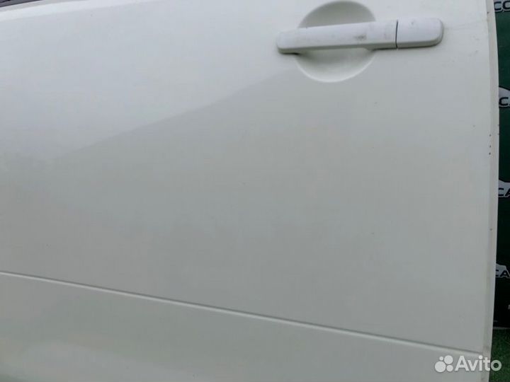 Дверь сдвижная правая Nissan Serena NC25