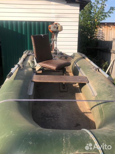 Лодка с мотором