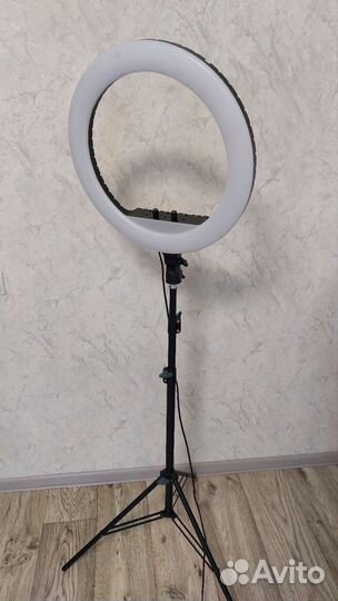 Кольцевая лампа 45см с напольным штативом