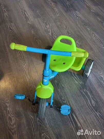 Детский трехколесный велосипед