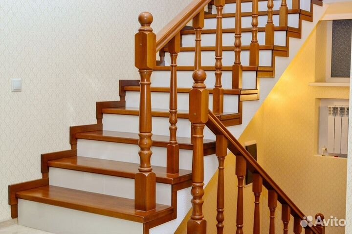 Ступени для лестниц и другие комплектующие О