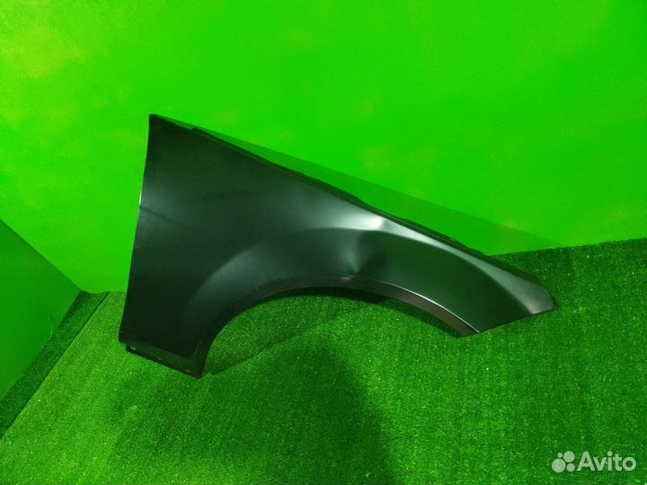 Крыло правое Mercedes W204 сталь