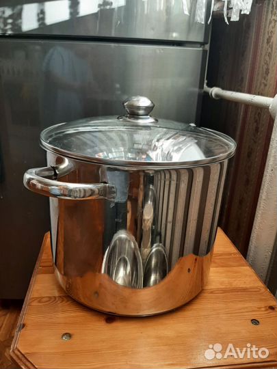 Кастрюля из нержавейки