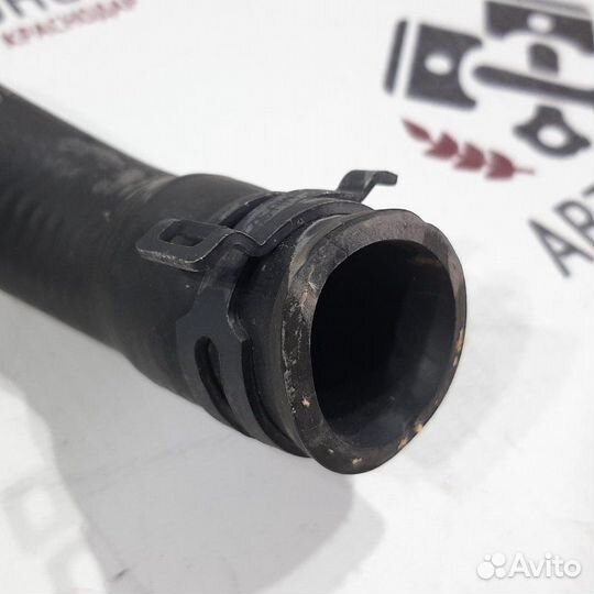 Патрубок охлаждения Audi Q5 8R cmga 2011