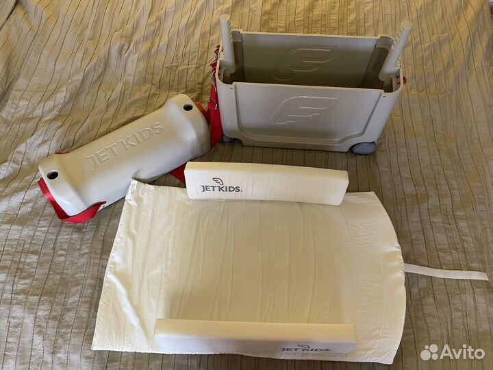 Чемодан Jetkids stokke