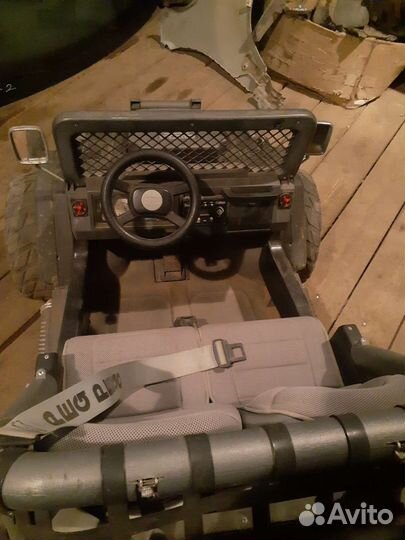 Детский автомобиль на аккумуляторе