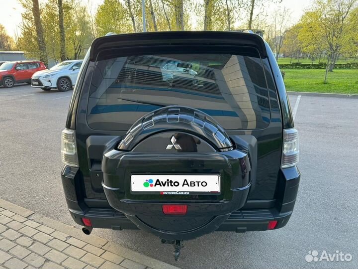 Mitsubishi Pajero 3.2 AT, 2008, 289 000 км