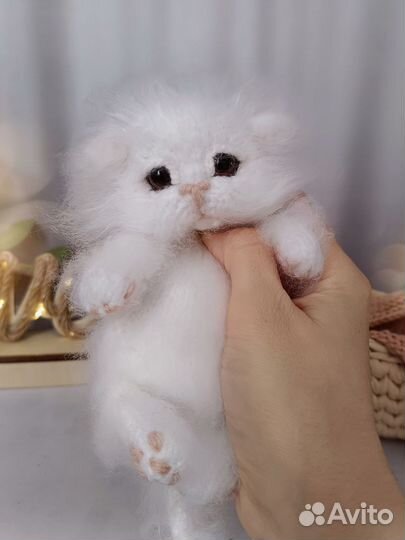 Вязаный котёнок