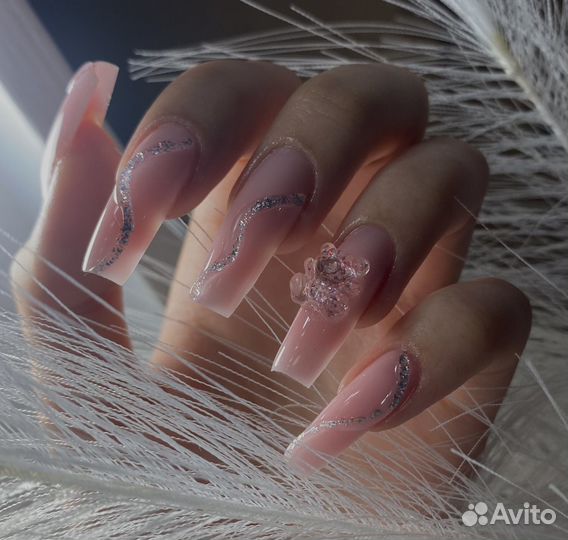 Женский маникюр