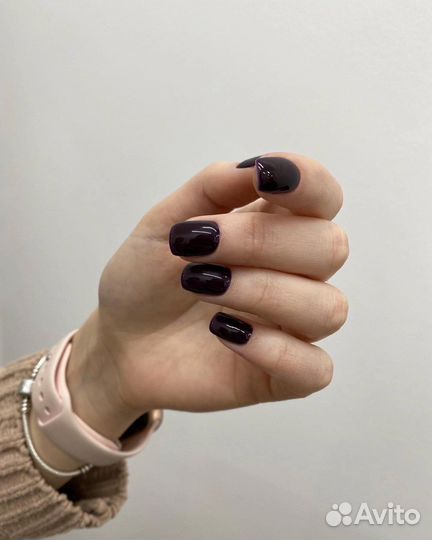 Маникюр педикюр