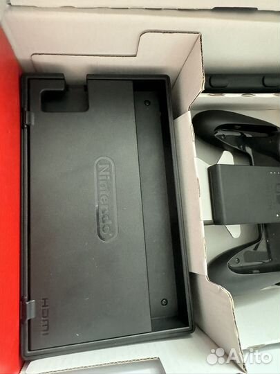 Игровая консоль Nintendo Switch красный, синий