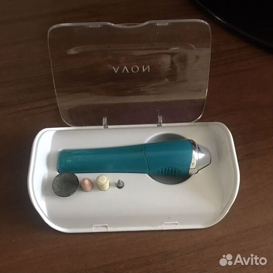 Маникюрный набор avon