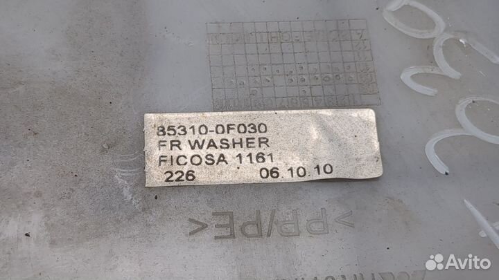 Бачок омывателя Toyota Verso, 2011