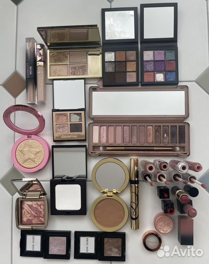 Набор косметики для визажиста