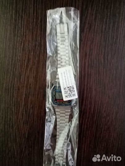 Продам часы Casio оригинал новые