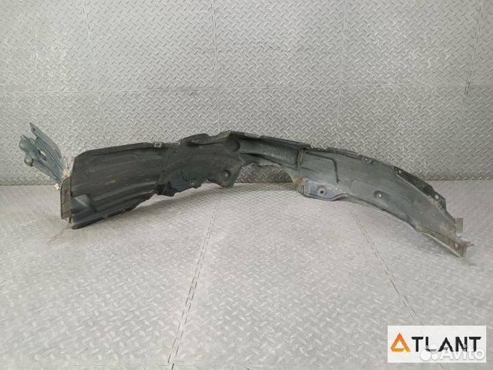 Подкрылок передний левый toyota voxy