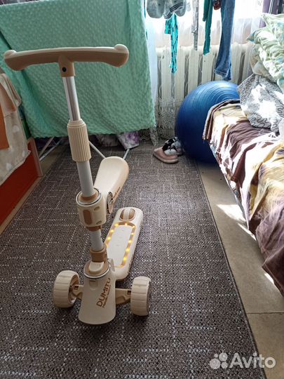 Самокат детский трехколесный с сиденьем