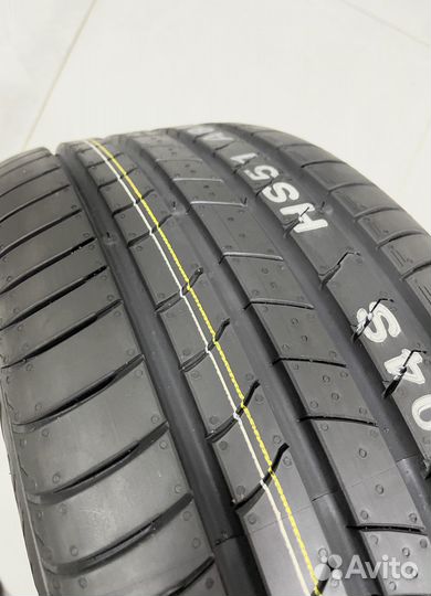 Kumho Ecsta HS51 235/45 R18 94V