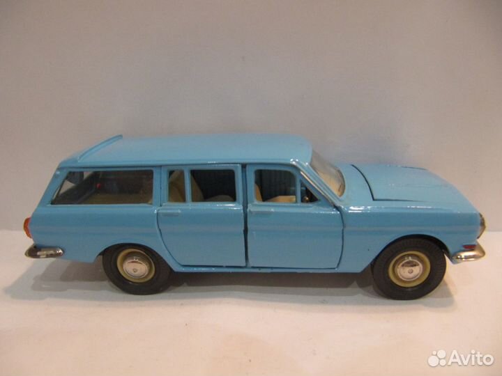 Волга газ 2402 А13 тёмно-голубой цвет