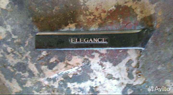 Молдинг крыла Мерседес W202