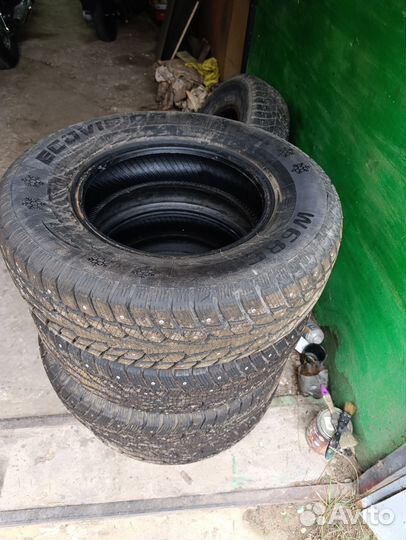 Ecovision W-686 215/75 R15 38