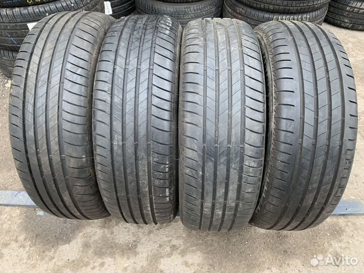 Bridgestone Turanza T005 215/60 R17