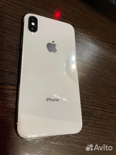 Телефон iPhone X
