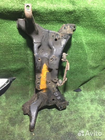 Подрамник передний Mitsubishi Lancer 9 CS9W 4G63