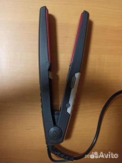 Выпрямитель для волос