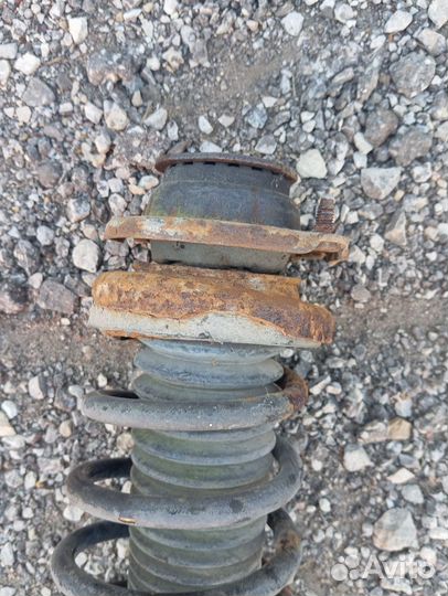 Амортизатор задний правый в сборе Kia Spectra