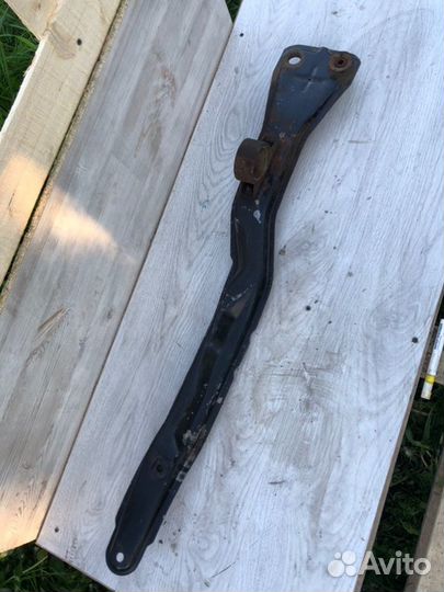 Подрамник, балка Mitsubishi Galant 7 седан 2.0