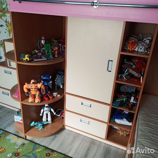 Двухъярусная кровать в детскую