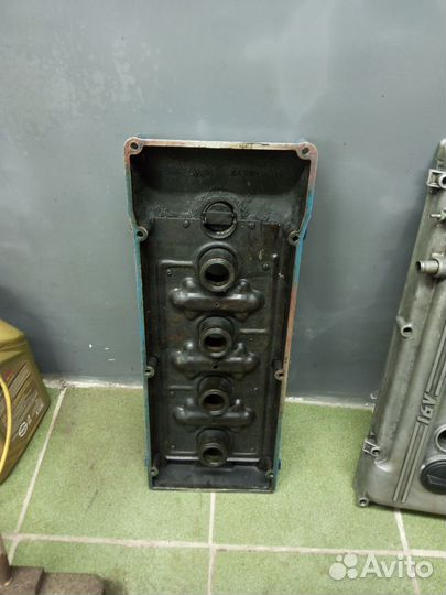 Крышка клапанов змз 406
