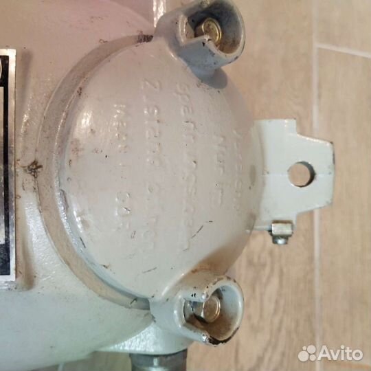 Промышленный (бункерный) светильник eow гдр, СССР