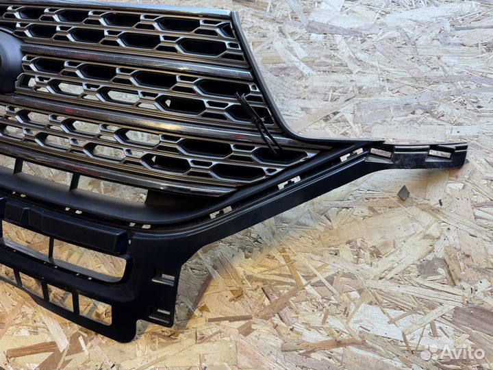 Решетка радиатора Ford Explorer 6 Limited