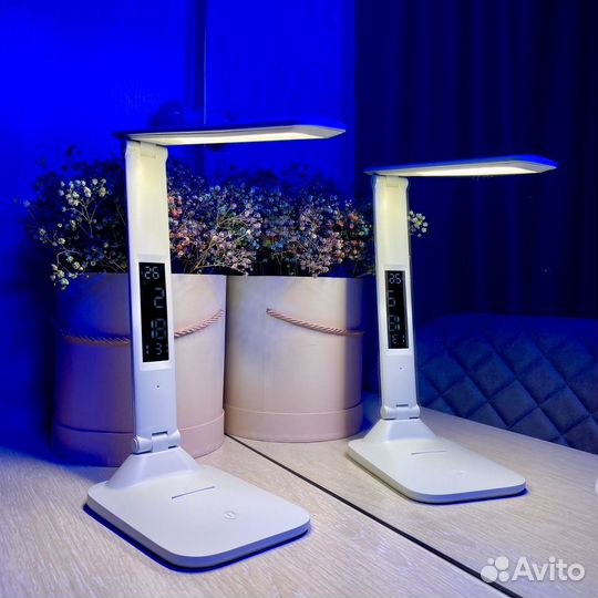 Лампа настольная