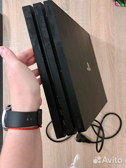 Sony PlayStation 4 Pro 1Tb CUH-7108B