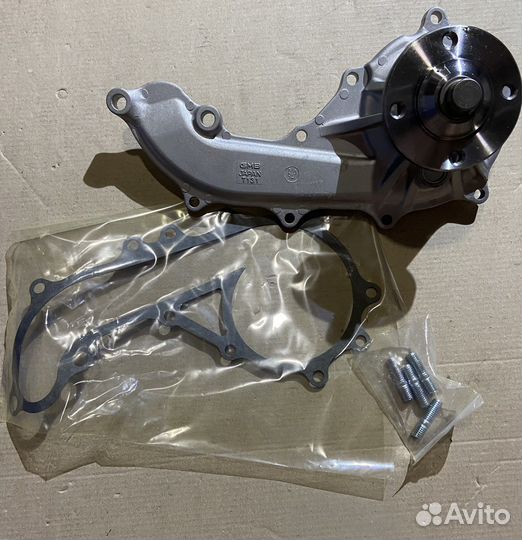 Водяная помпа Nissan Infinite i30/i35/Q45/QX4