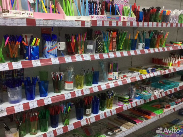 Канцтовары: ручки, карандаши, альбомы, краски