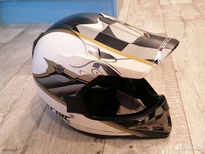 Шлем кросс, эндуро