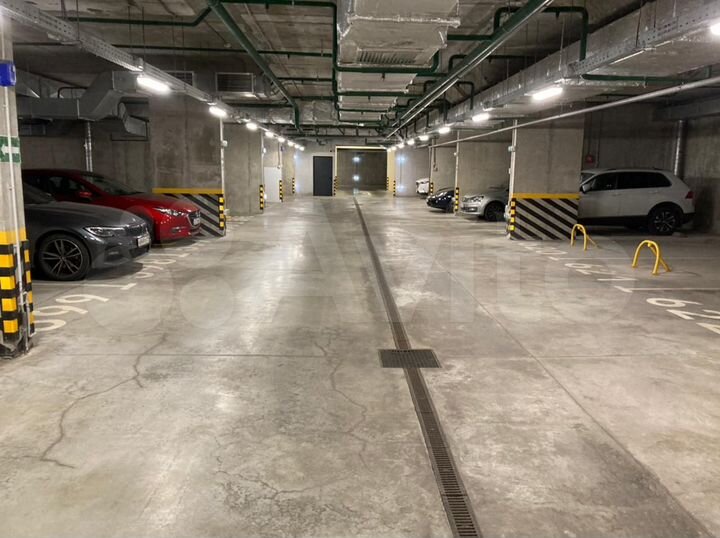 Машиноместо, 15 м²