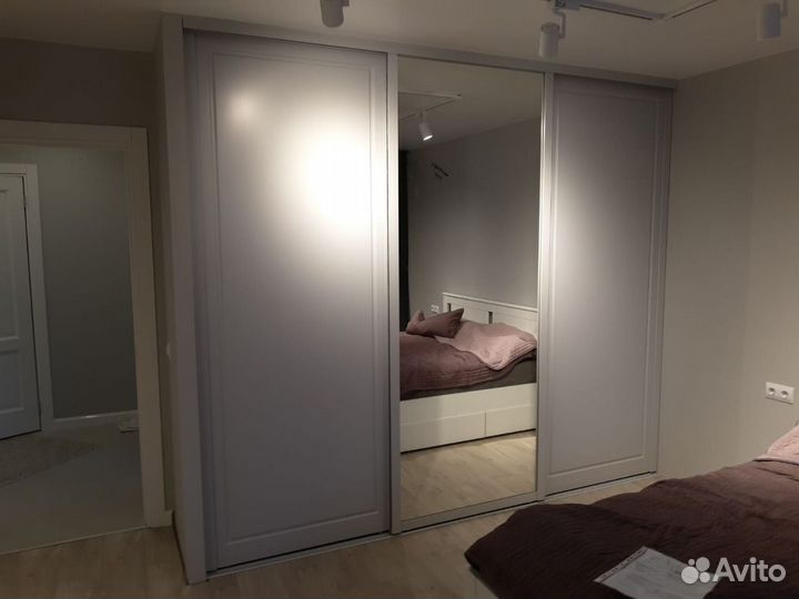 Угловой шкаф-купе на заказ