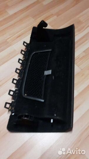 Bmw x6 f16 крышка бардачка