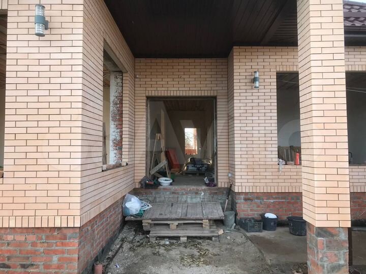 Дом 170 м² на участке 8,4 сот.