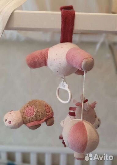 Мобиль заводной музыкальный