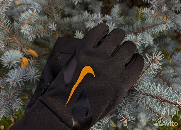 Перчатки nike hyperwarm