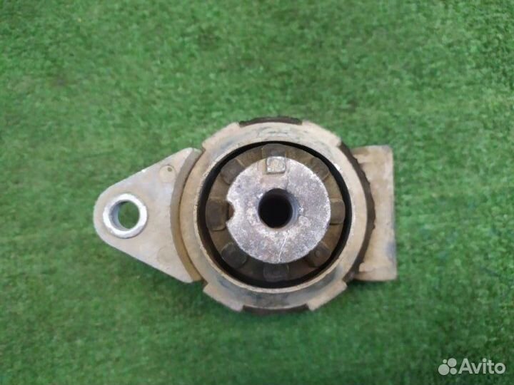 Подушка двигателя задняя Opel Astra 2005