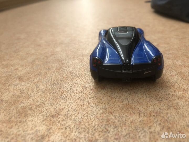 Игрушка Макларен (размер:дейкая рука)