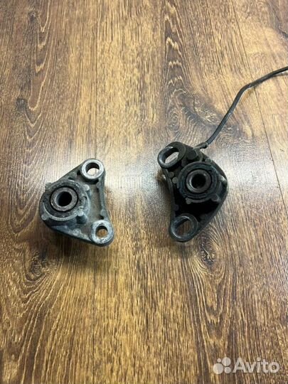 Опора двигателя передняя Volvo Xc90 внедорожник