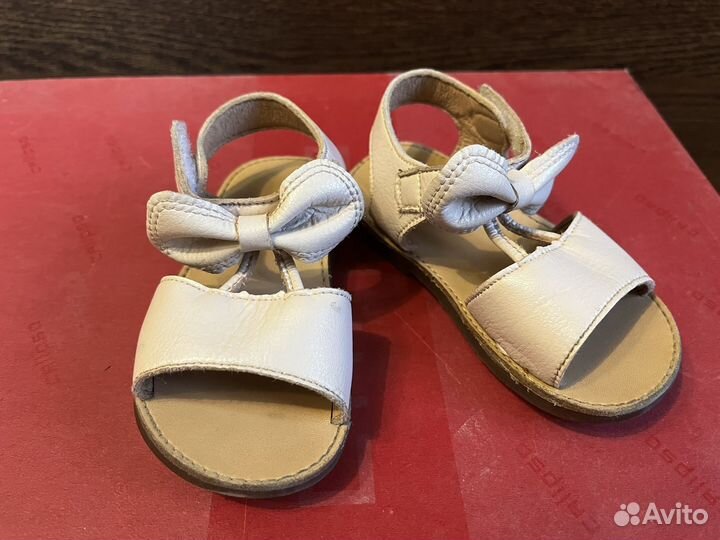 Сандалии для девочки